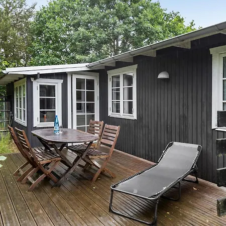 3 Bedroom Beautiful In Casa vacanze Ebeltoft